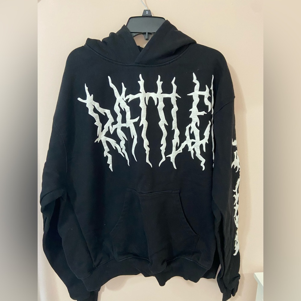 Elevation Large Black “Rattle” Hoodie